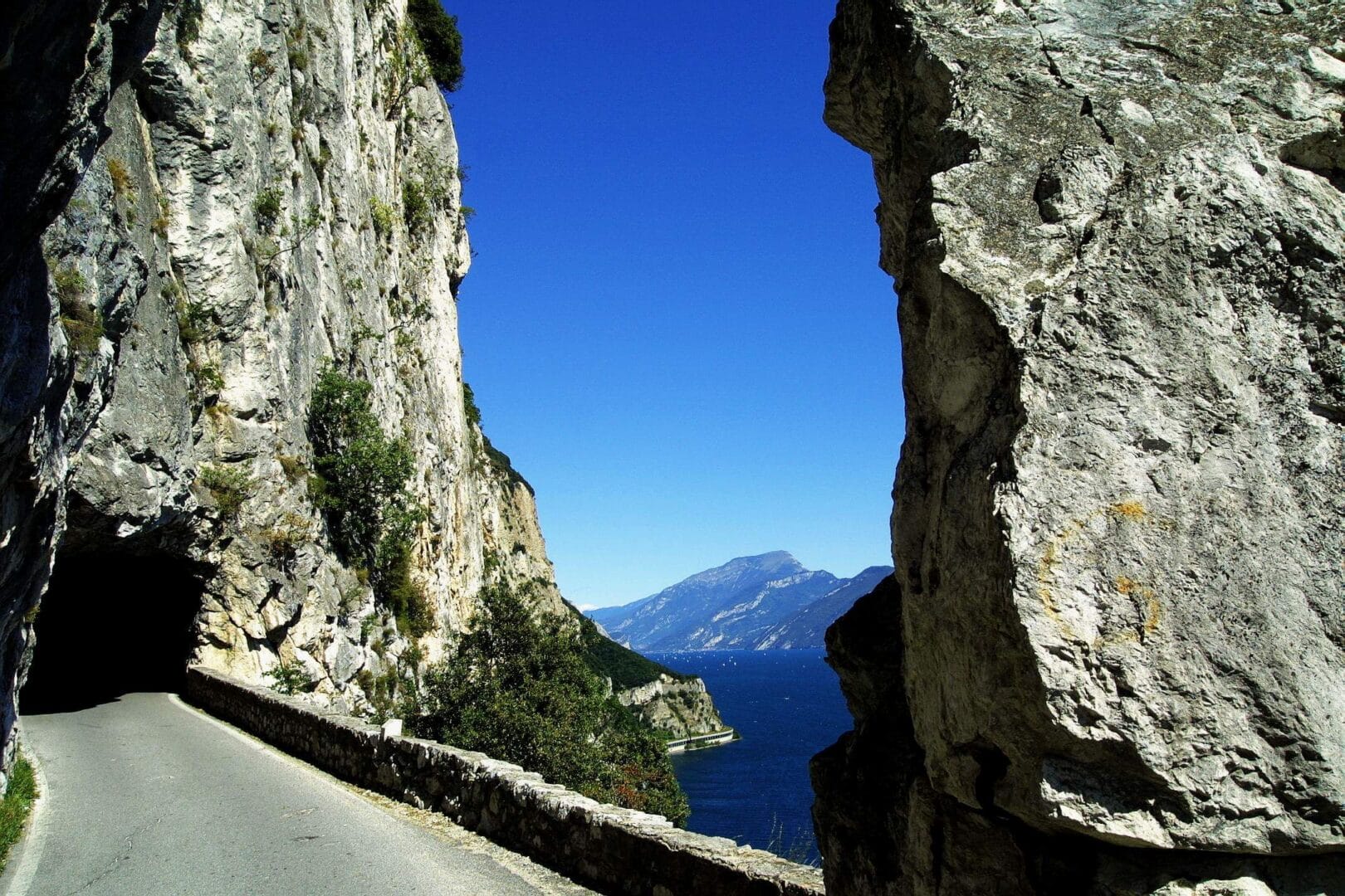 Strada della Forra and Lake Garda